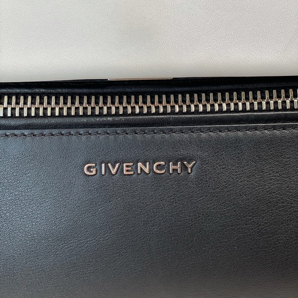 Givenchy Pandora Pure Medium Bag - Picture 7 of 15